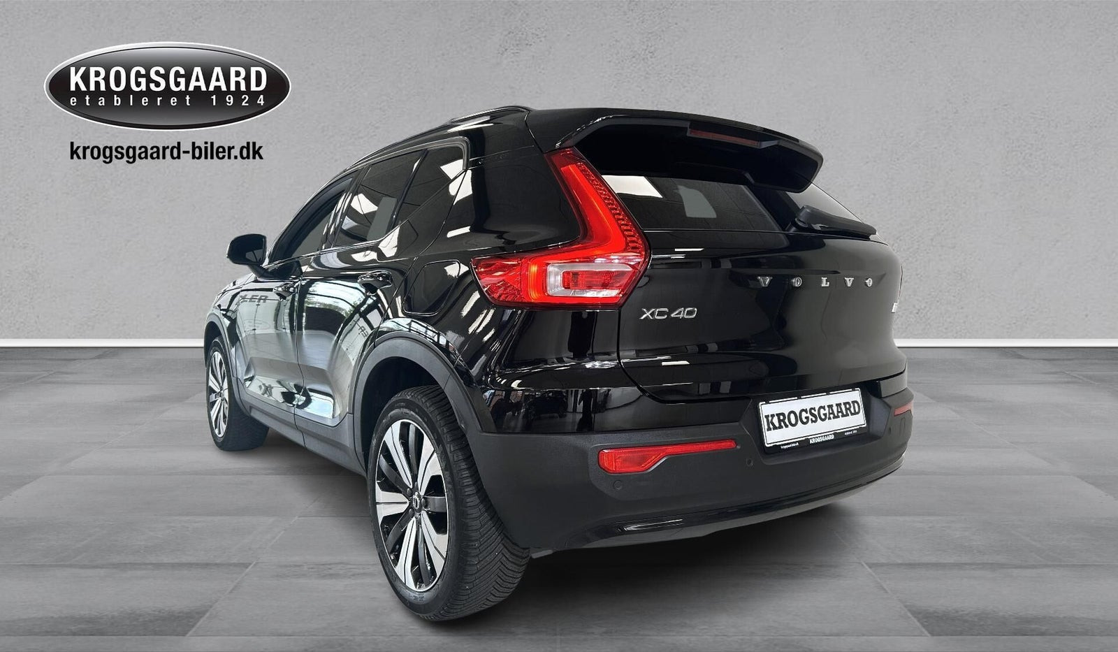 Sort Volvo XC40 fra 2023