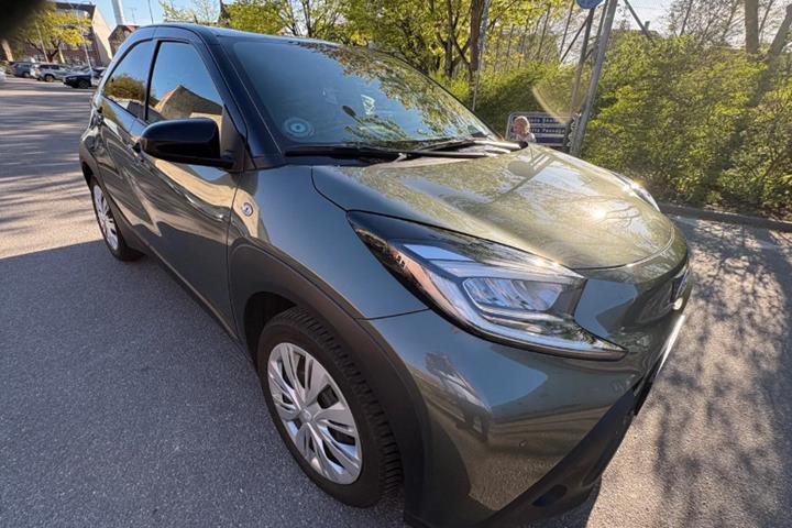 Grøn Toyota Aygo X fra 2023