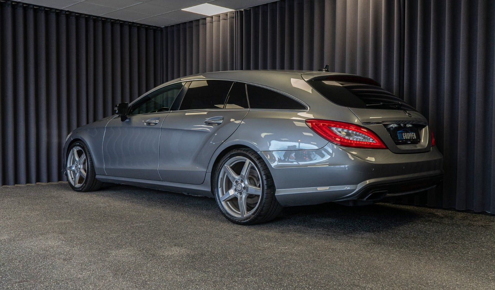 Grå Mercedes CLS350 fra 2013