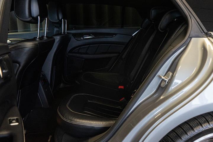 Grå Mercedes CLS350 fra 2013