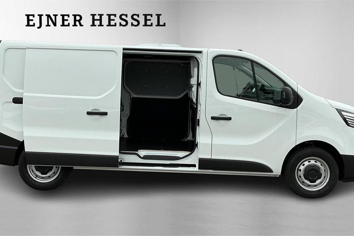 Hvid Renault Trafic fra 2025
