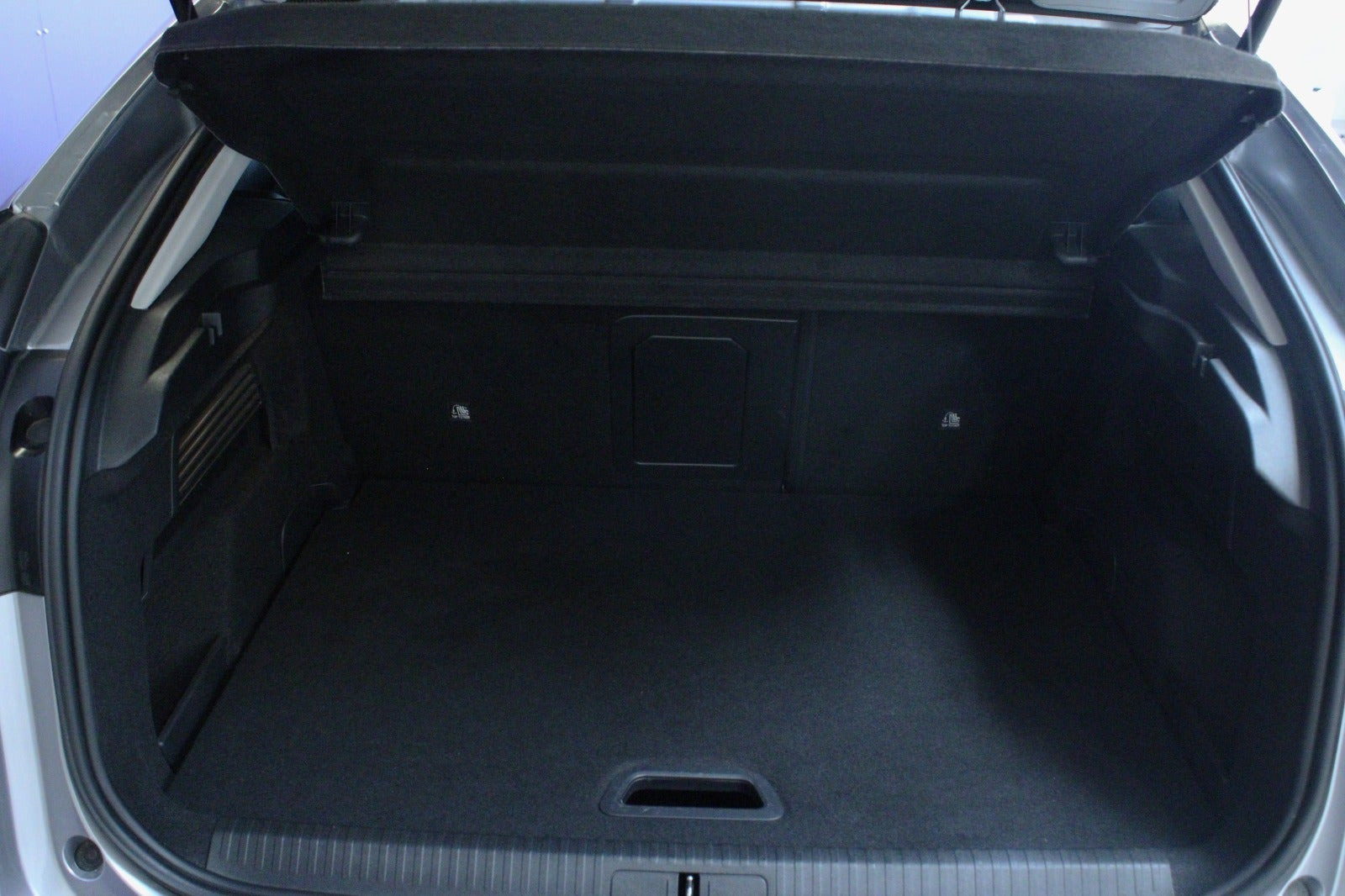 Sølv Citroën ë-C4 fra 2023