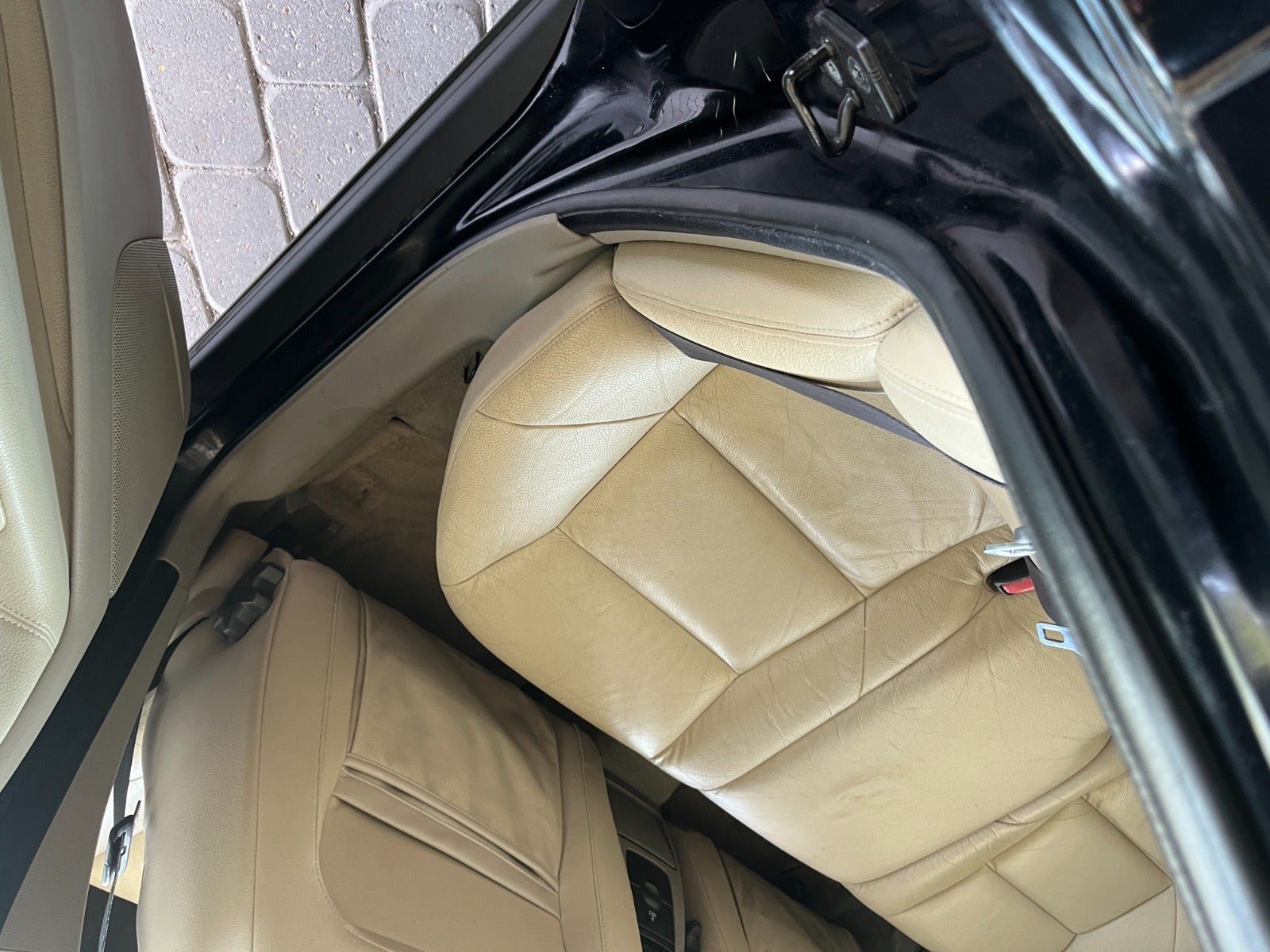 Sort Volvo V70 fra 2006