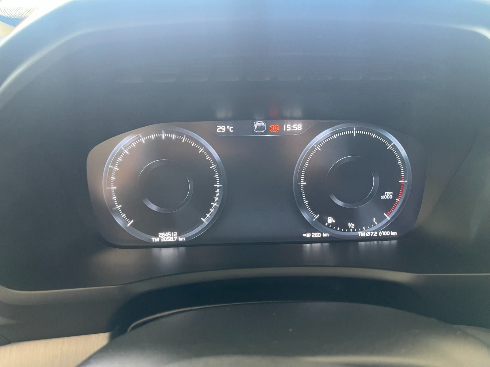 Sort Volvo XC90 fra 2022