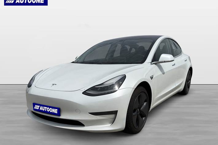 Hvid Tesla Model 3 fra 2019
