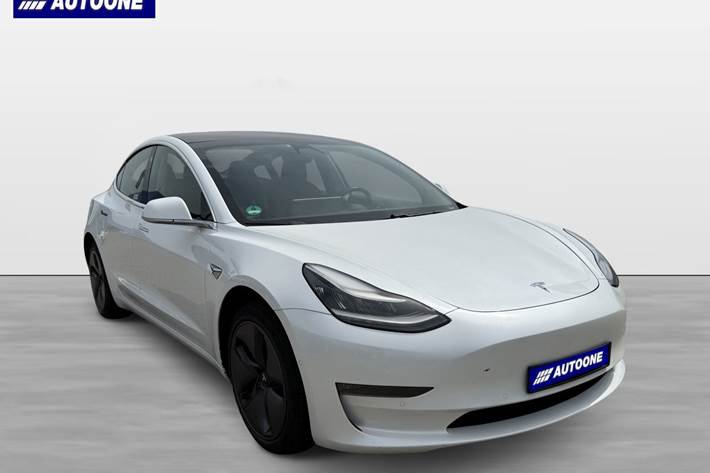 Hvid Tesla Model 3 fra 2019