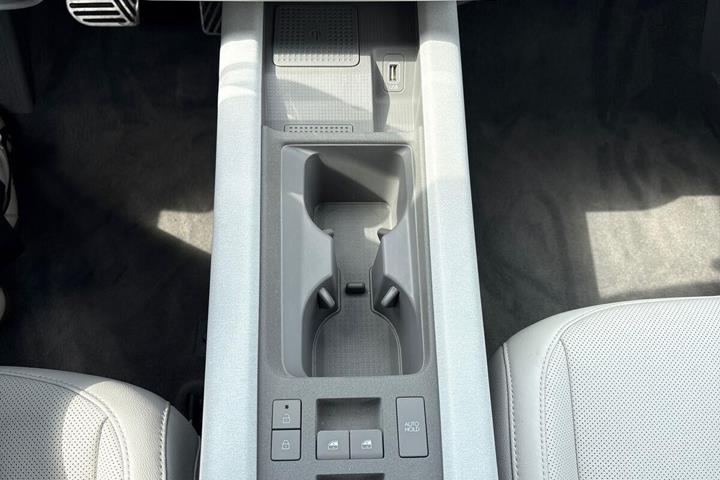 Sort Hyundai Ioniq 6 fra 2024