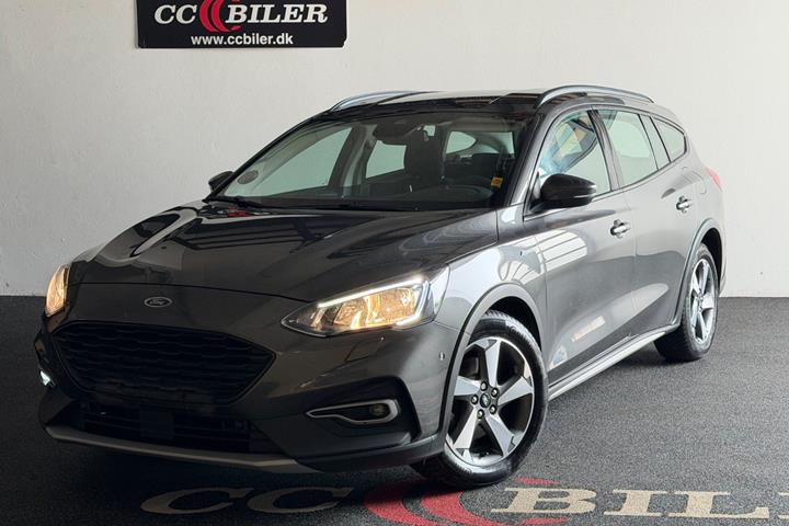 Grå Ford Focus fra 2019 set udefra