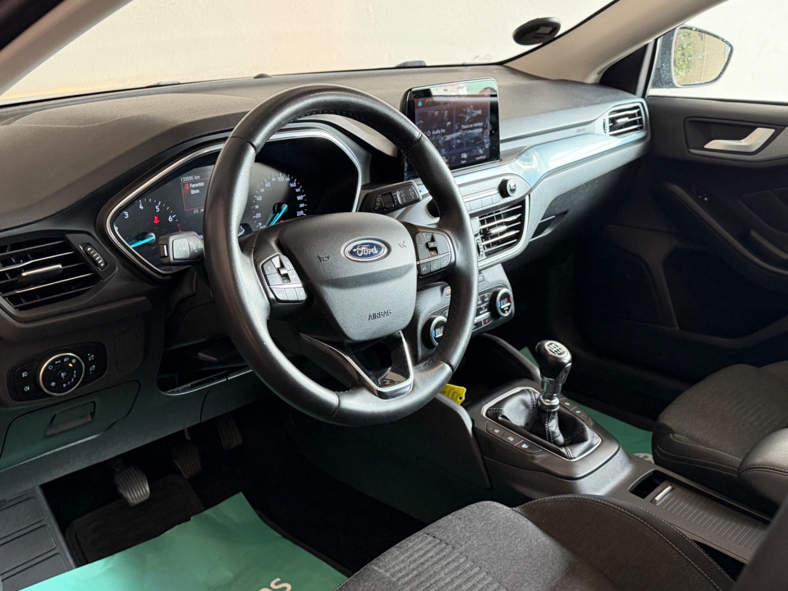 Grå Ford Focus fra 2019
