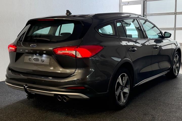Grå Ford Focus fra 2019