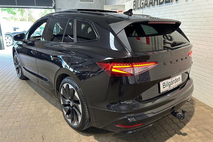Sort Skoda Enyaq fra 2021