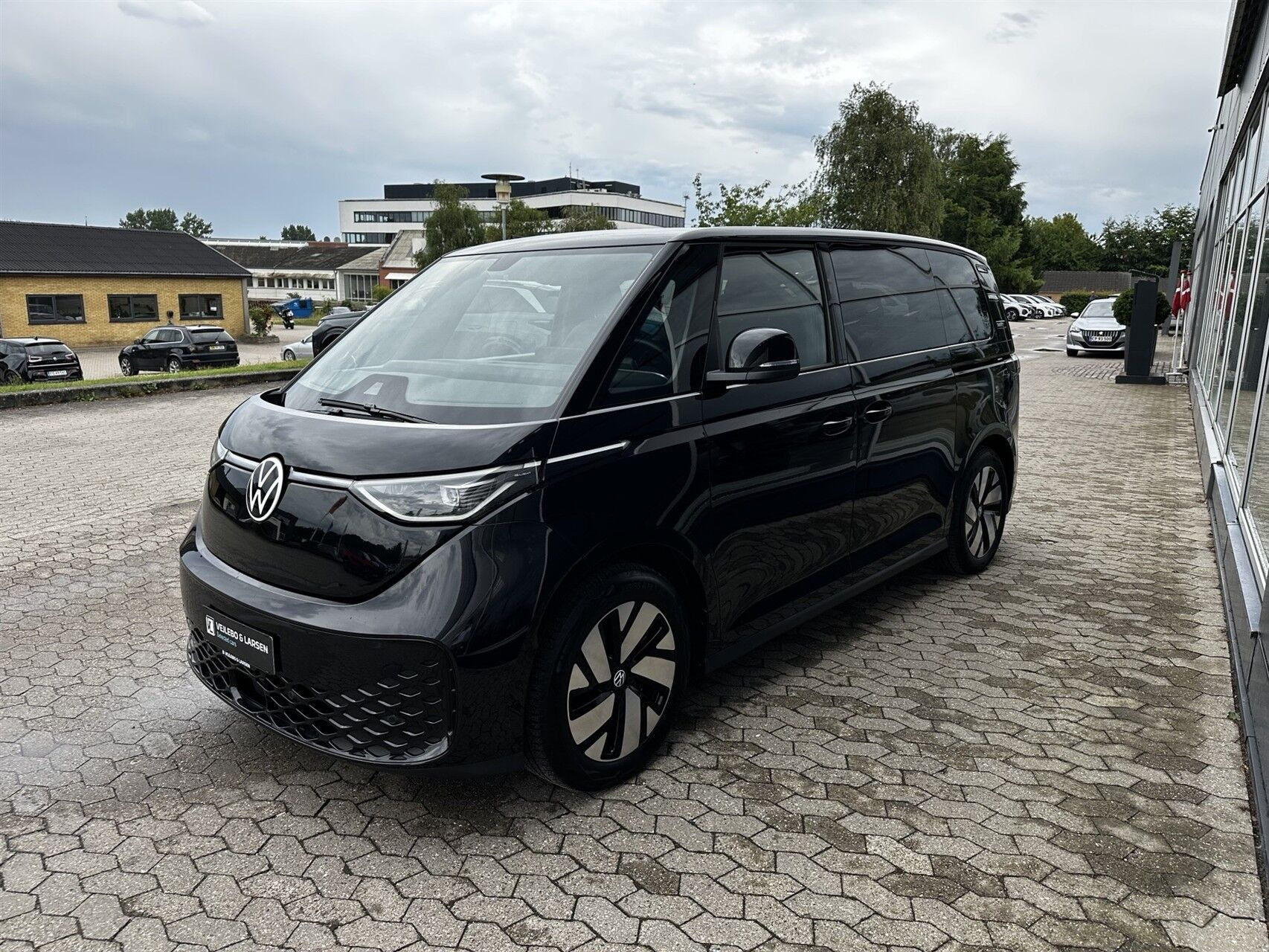 Sort VW ID.Buzz fra 2023