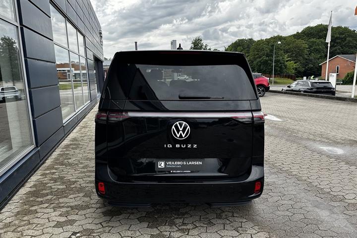 Sort VW ID.Buzz fra 2023