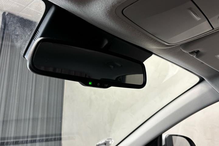 Sølv Kia Rio fra 2023