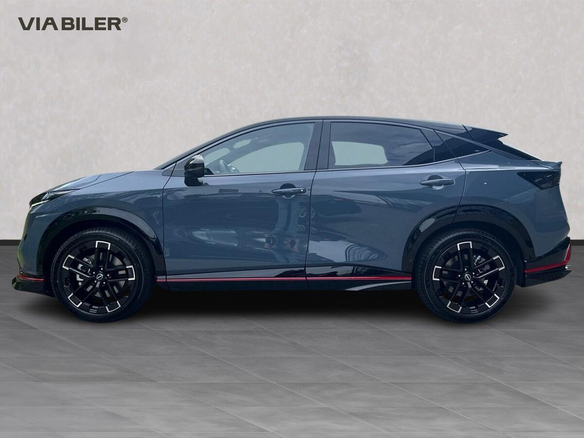 Grå Nissan Ariya fra 2026