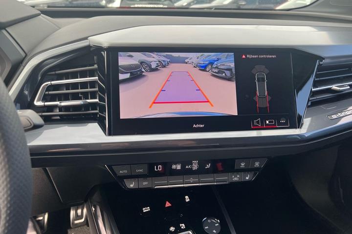Sort Audi Q4 fra 2026