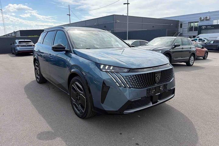 undefined Peugeot e-5008 fra 2025