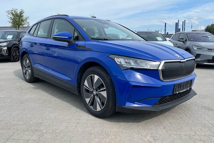 Blå Skoda Enyaq fra 2024