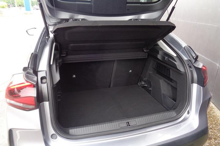 Grå Citroën ë-C4 fra 2021