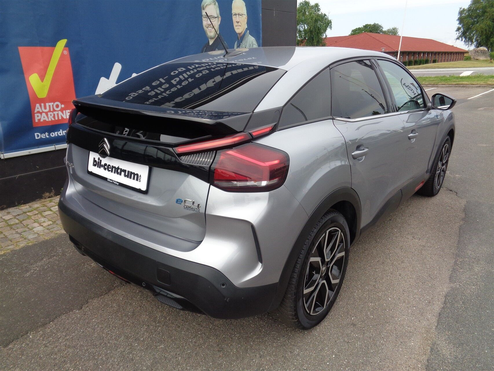 Grå Citroën ë-C4 fra 2021