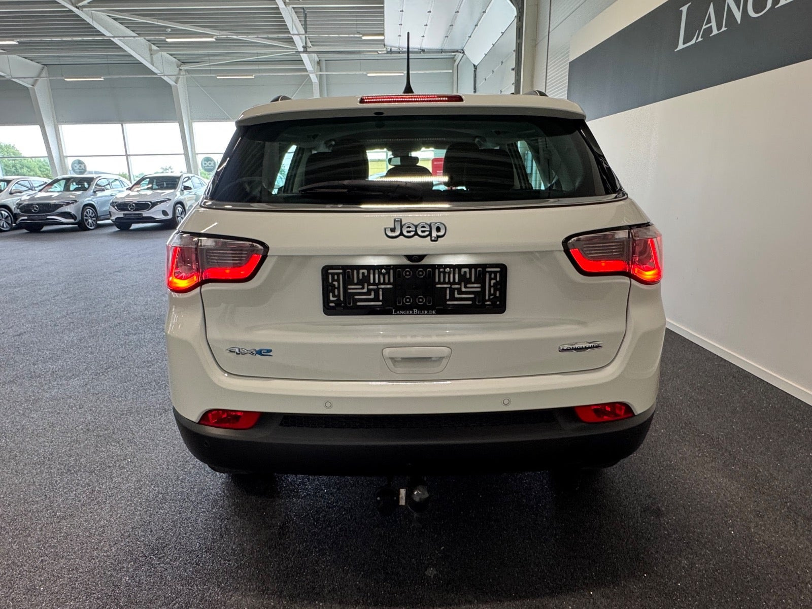 Hvid Jeep Compass fra 2021