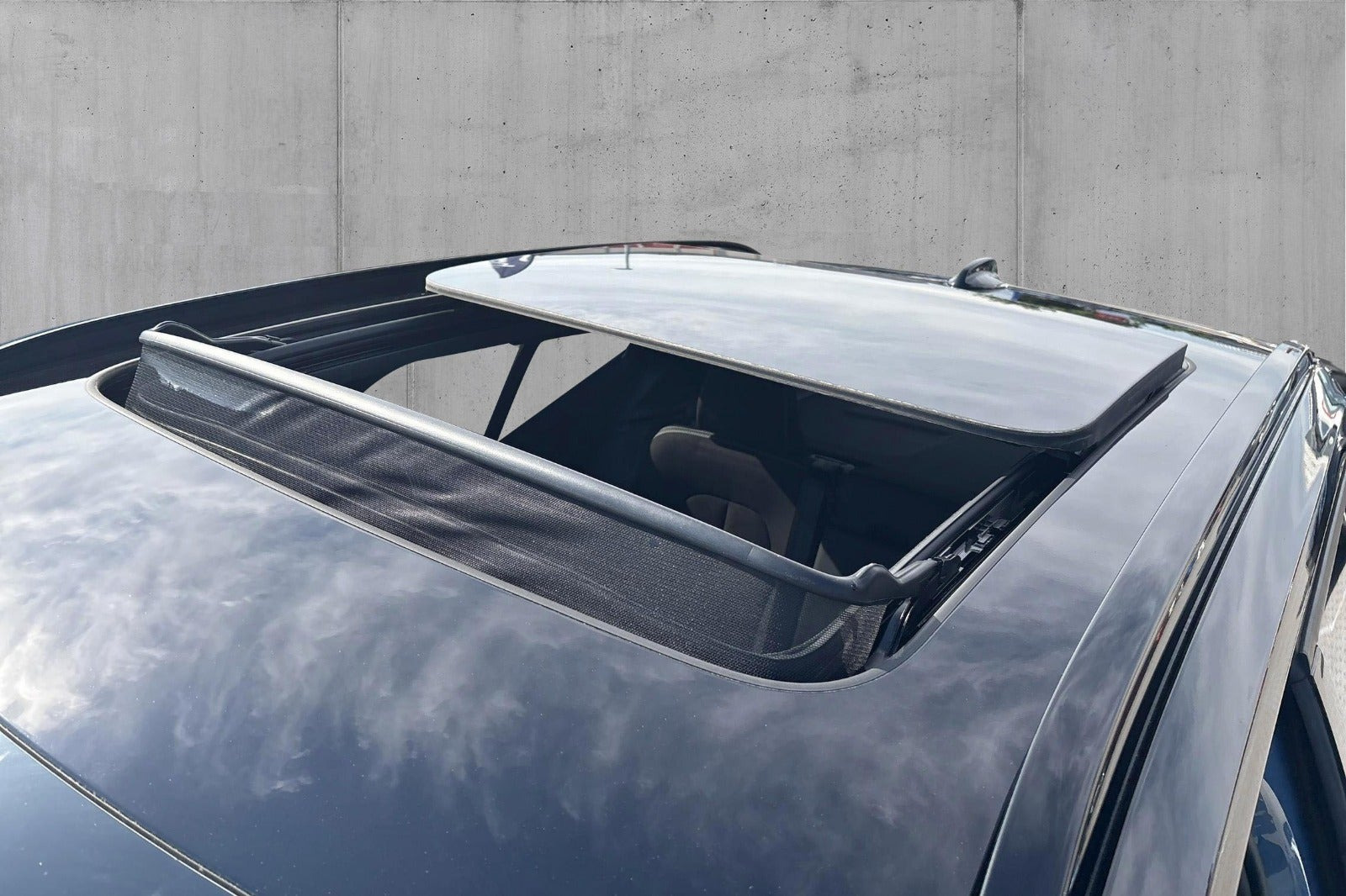 Blå Volvo EX40 fra 2025
