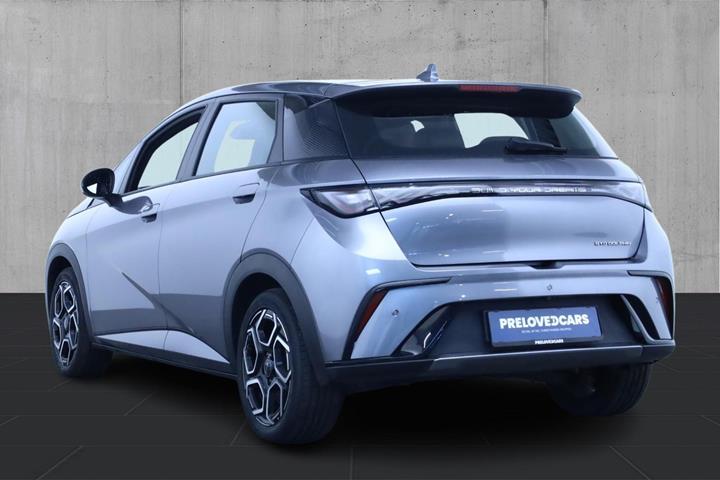 Grå BYD Dolphin fra 2024