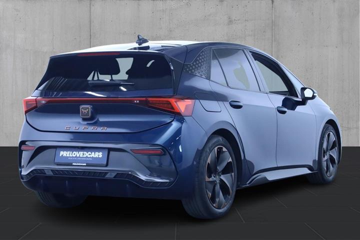 Blå Cupra Born fra 2022