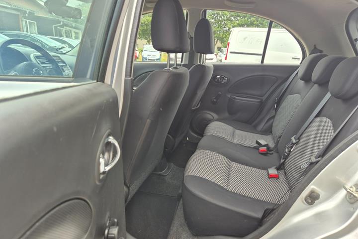 Grøn Nissan Micra fra 2017