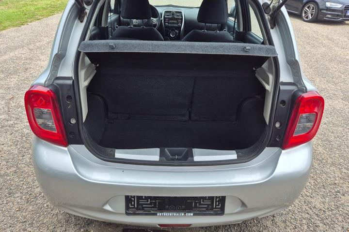 Grøn Nissan Micra fra 2017