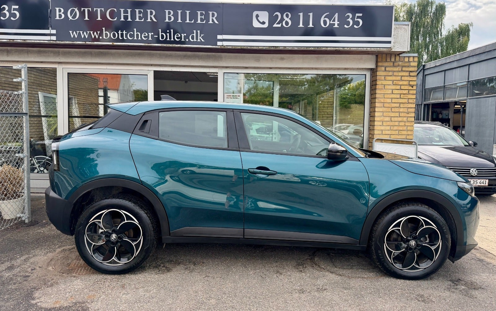 Blå Alfa Romeo Junior fra 2025