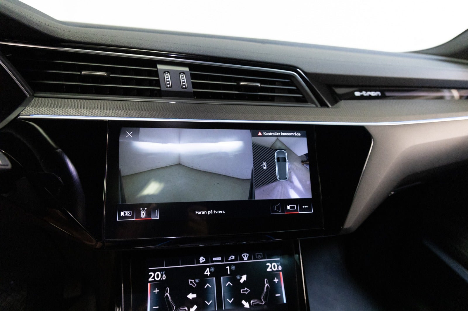 Sort Audi e-tron fra 2023