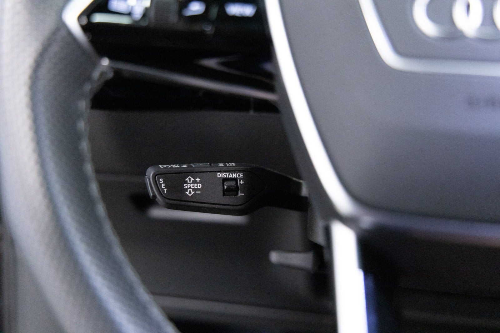Sort Audi e-tron fra 2023
