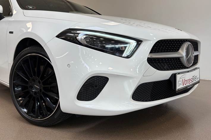 Hvid Mercedes A250 e fra 2020
