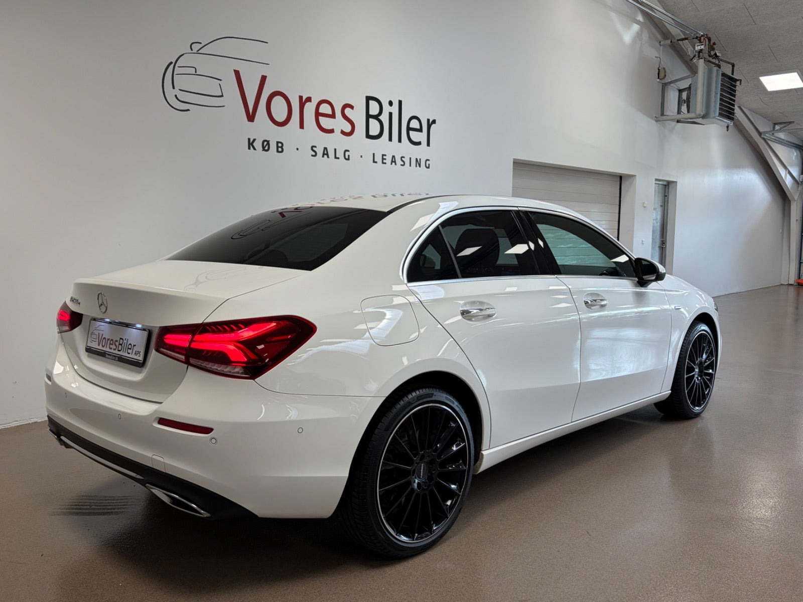 Hvid Mercedes A250 e fra 2020