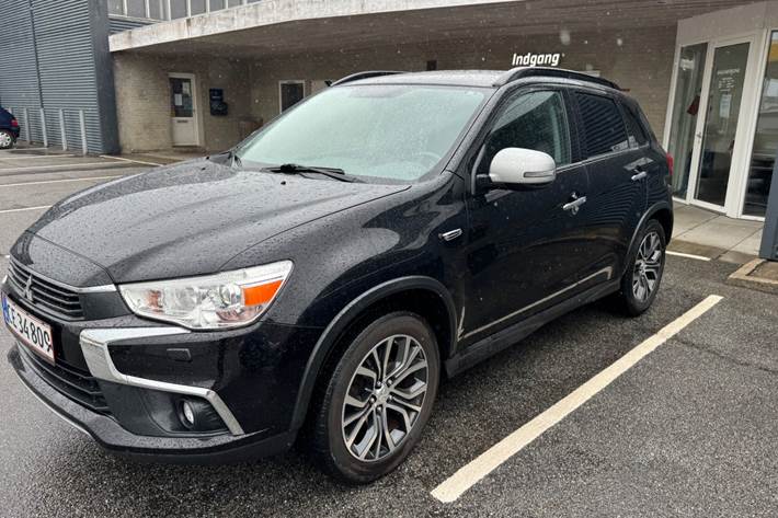 Sort Mitsubishi ASX fra 2017