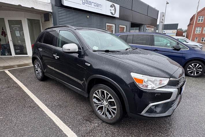 Sort Mitsubishi ASX fra 2017
