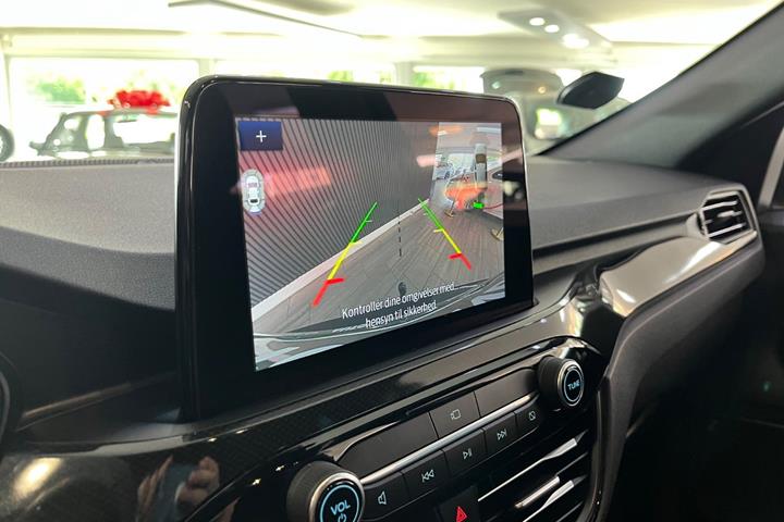 Sort Ford Kuga fra 2020