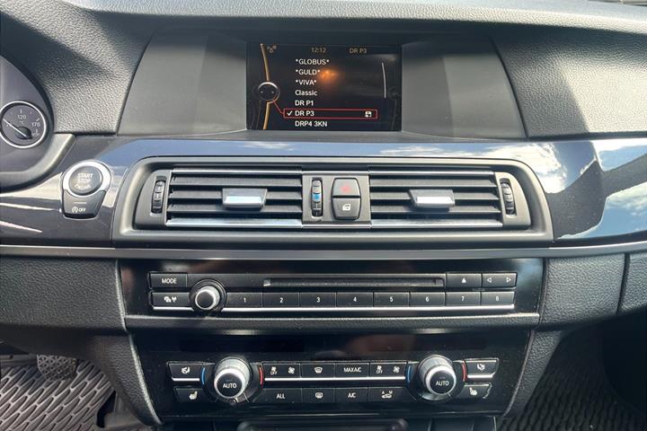 Sort BMW 520i fra 2013