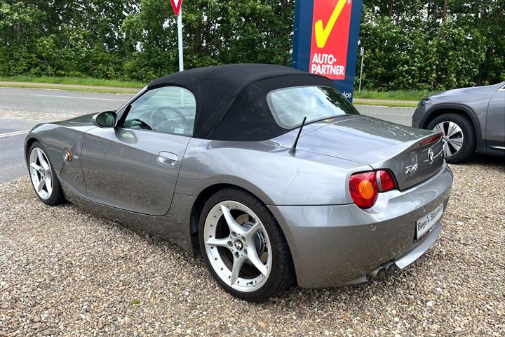 Grå BMW Z4 fra 2003
