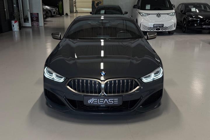 Sort BMW M850i fra 2019