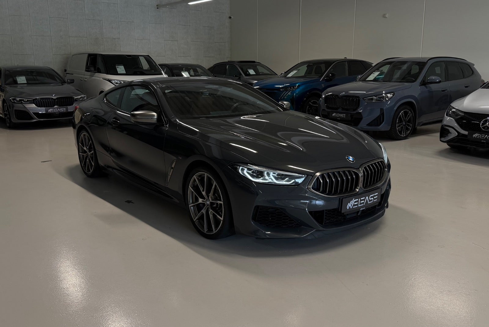 Sort BMW M850i fra 2019