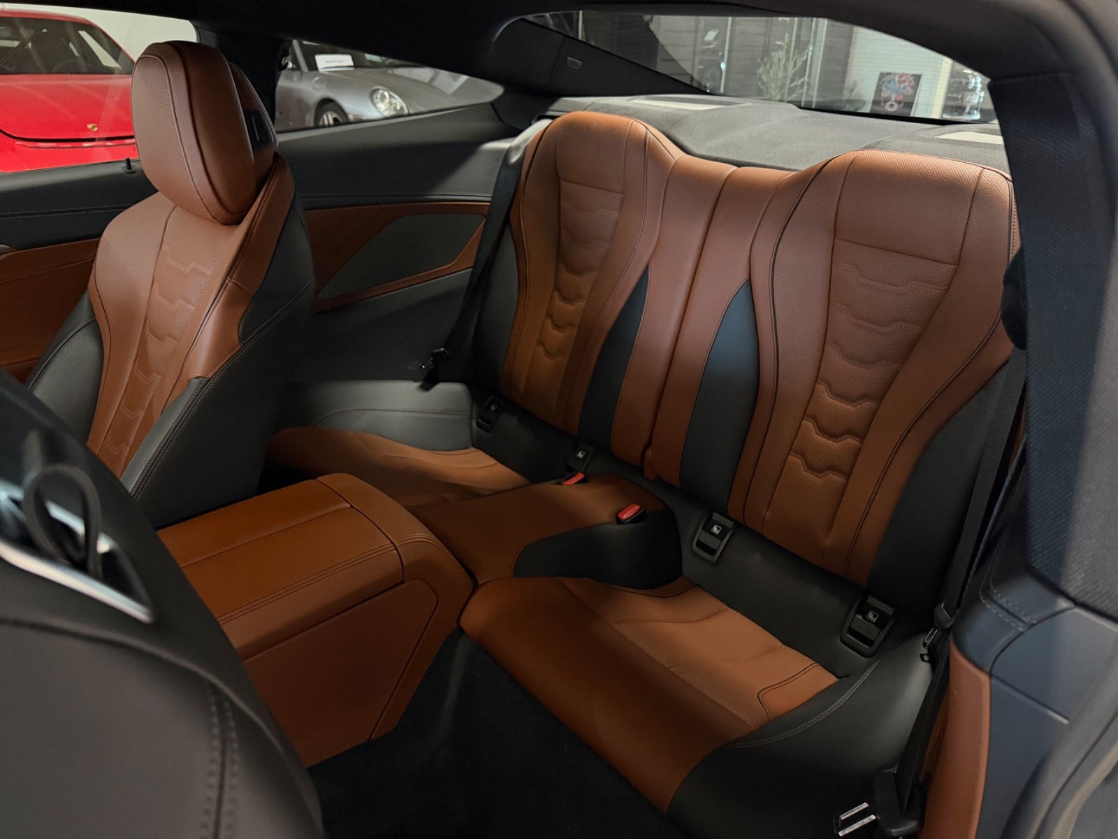 Sort BMW M850i fra 2019