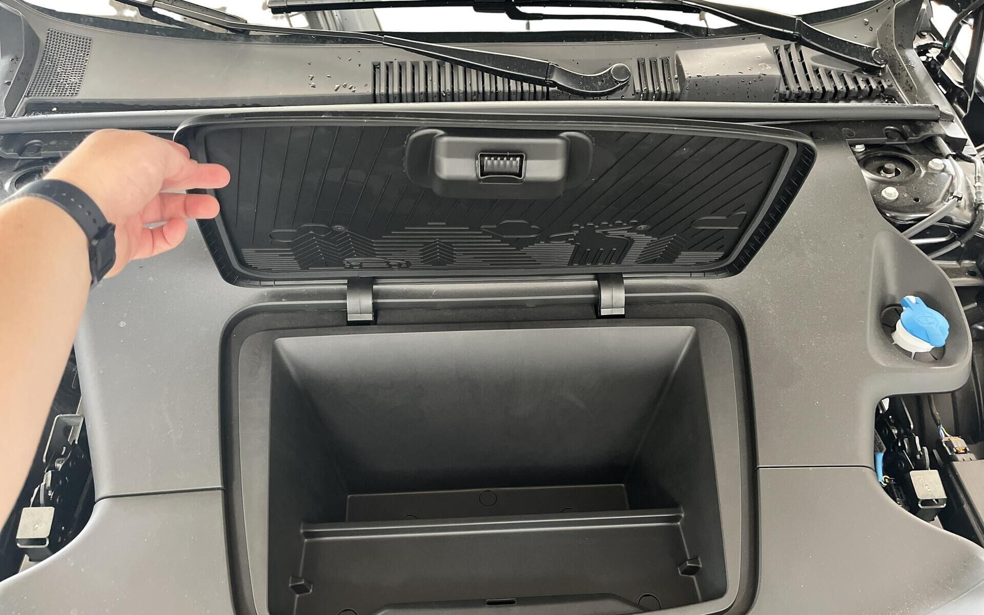 Sort Volvo EX30 fra 2025