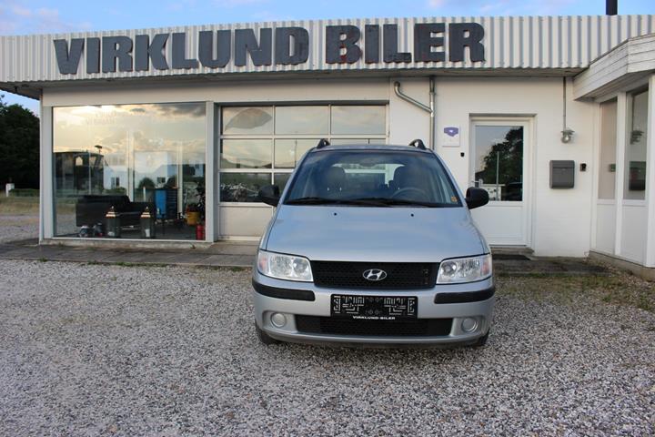 Sølv Hyundai Matrix fra 2008