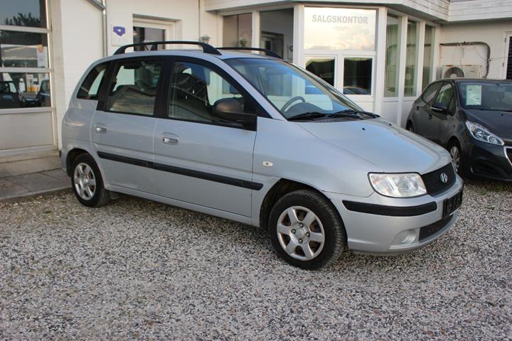 Sølv Hyundai Matrix fra 2008
