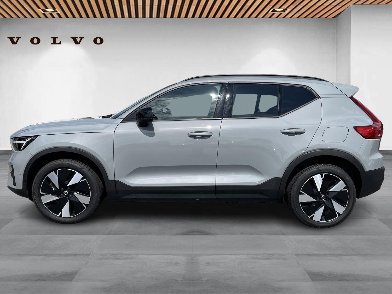Grå Volvo EX40 fra 2024