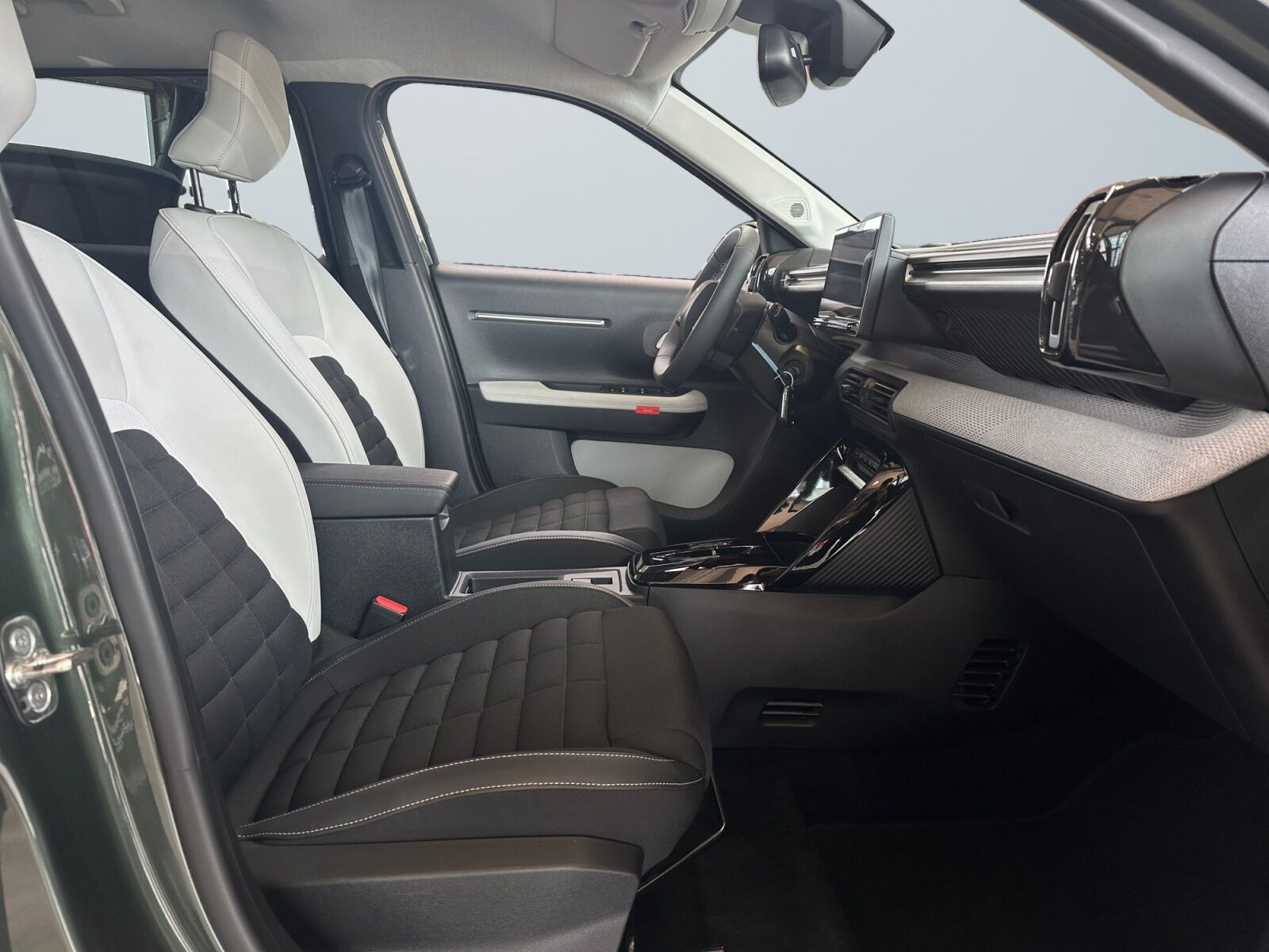 Grøn Citroën e-C3 Aircross fra 2025