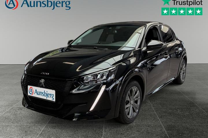Sort Peugeot e-208 fra 2023 set udefra