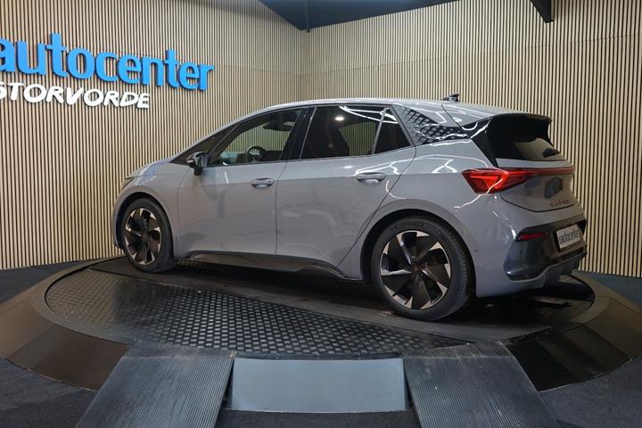 Grå Cupra Born fra 2023